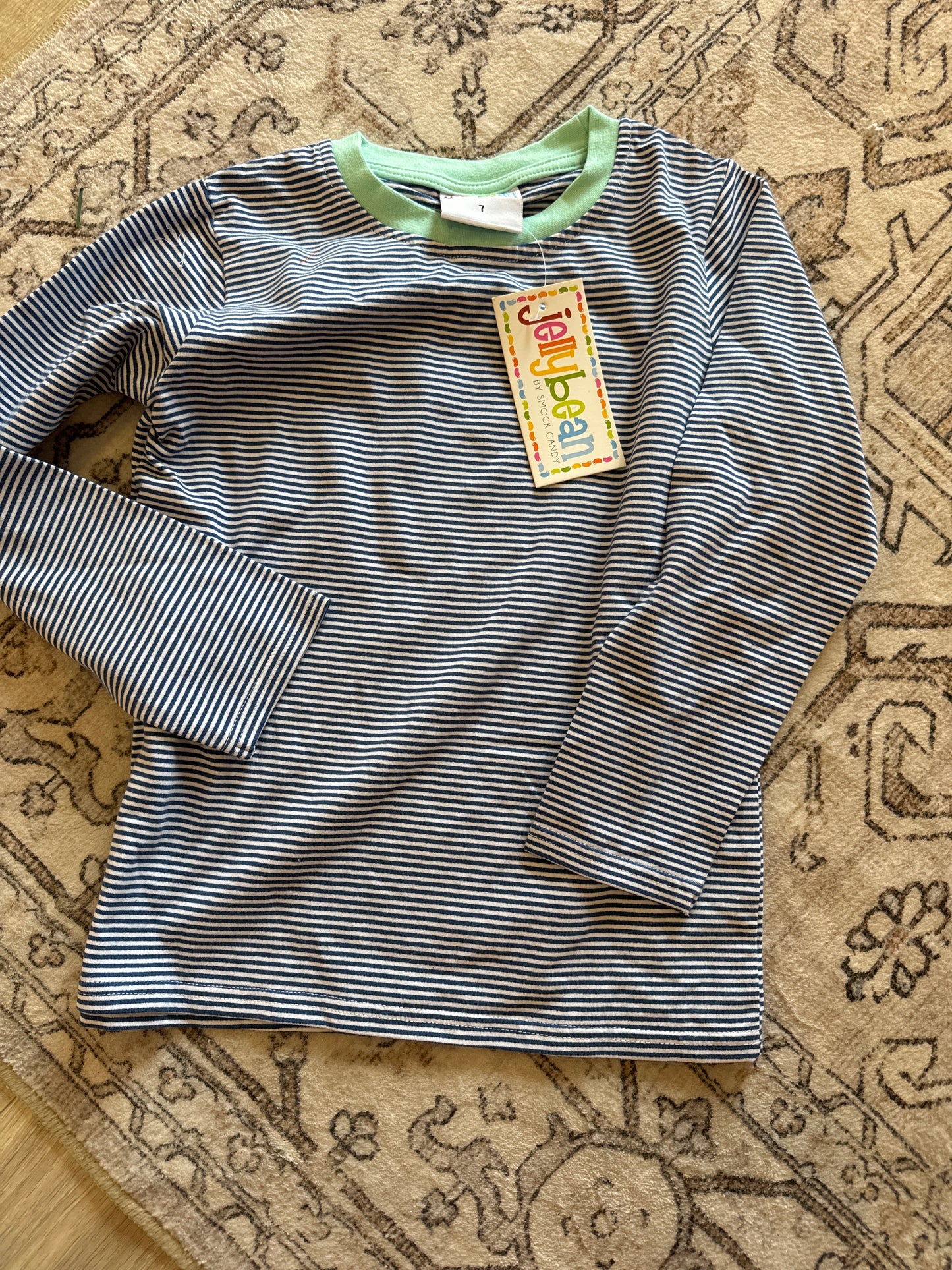 Size 7 long sleeve jellybean tee