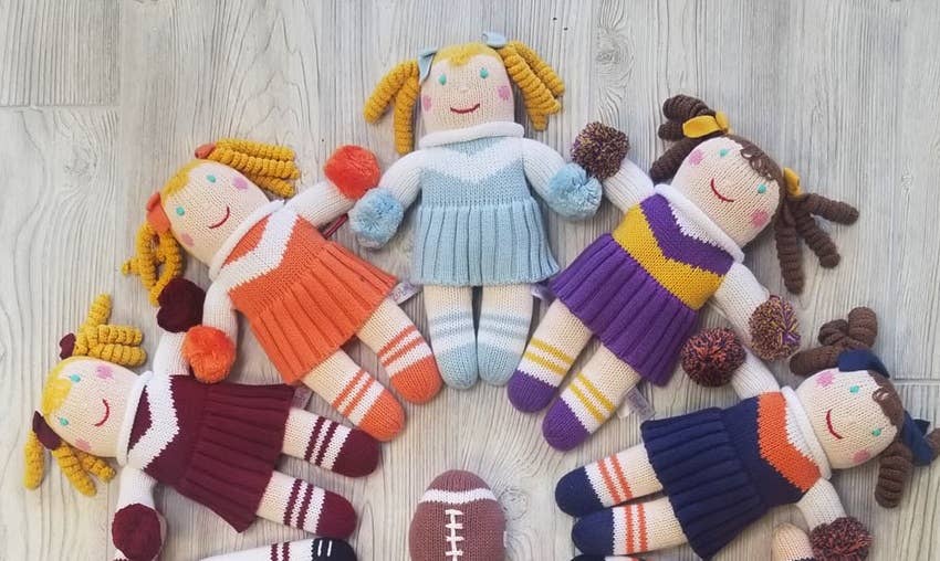 Cheerleader Knit Dolls: Light Blue/White / 7" Rattle
