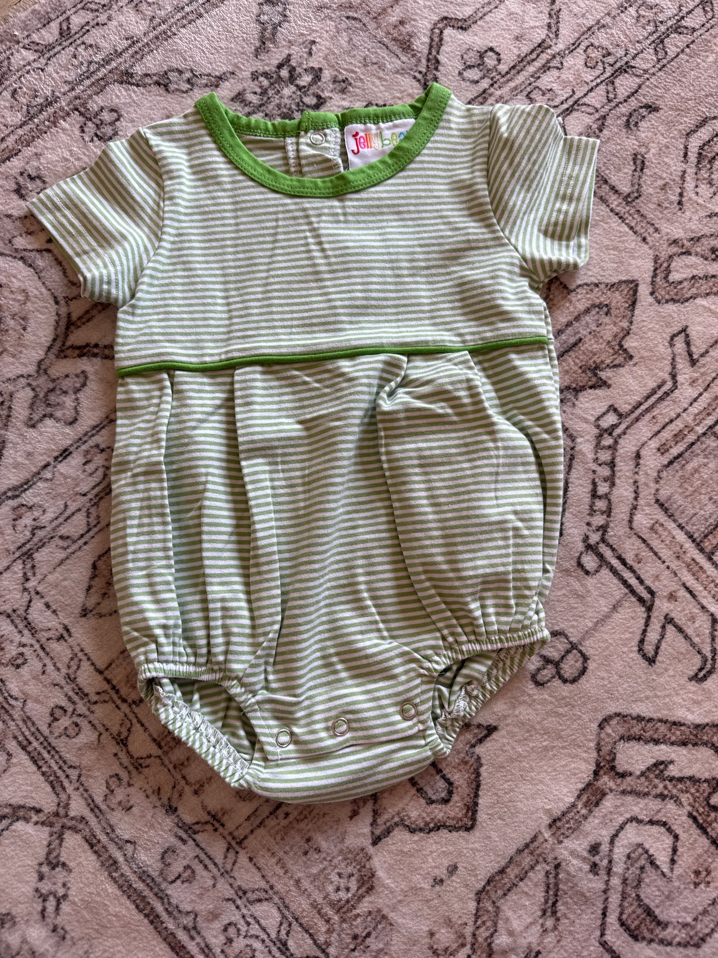 6 mo jellybean bubble