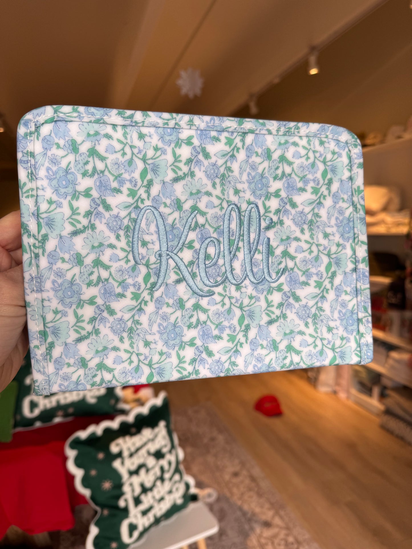 Medium Roadie Zip Pouch - HAMPTONS FLORAL by TRVL Designs